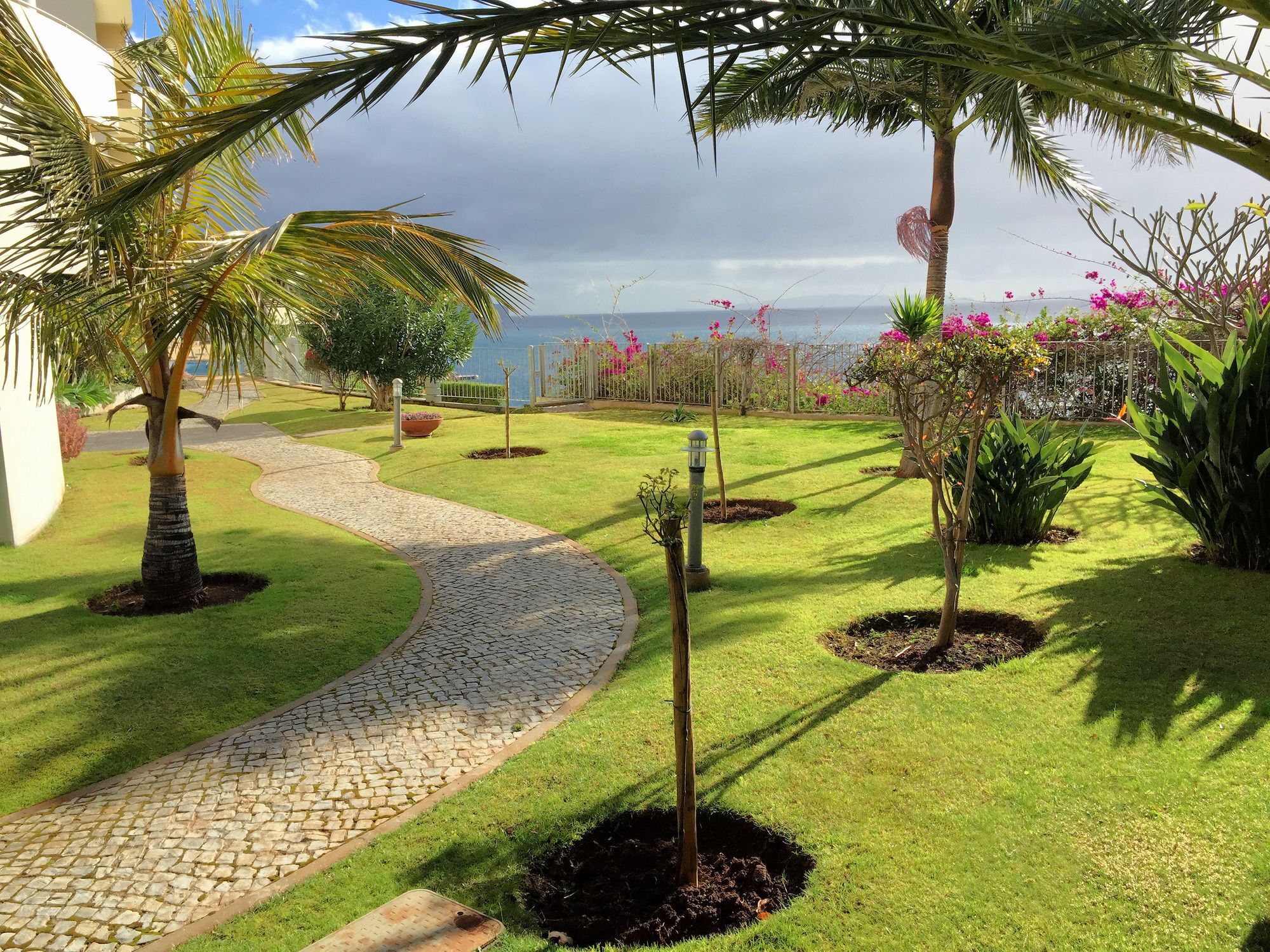 Finest Rentals - Beachfront Penthouse Funchal Dış mekan fotoğraf